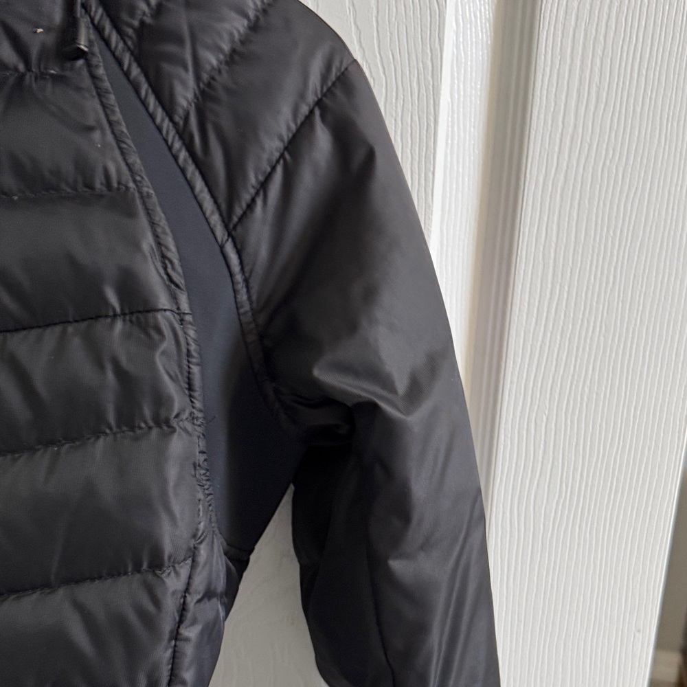 Canada Goose Women's Hybridge Down Jacket - Picture 5 of 16